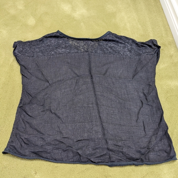 Pistache 100% Linen Top - Picture 2 of 4